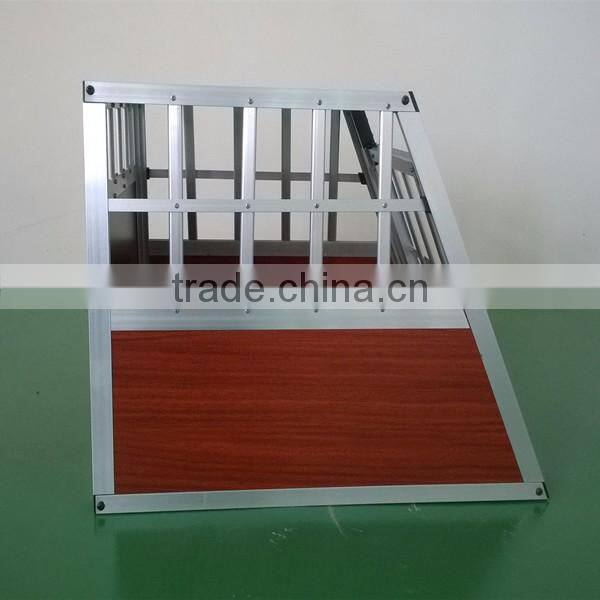 dog kennel building