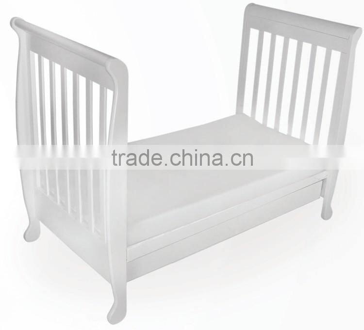 EN716 Certified multifunctional solid wooden baby cot bed