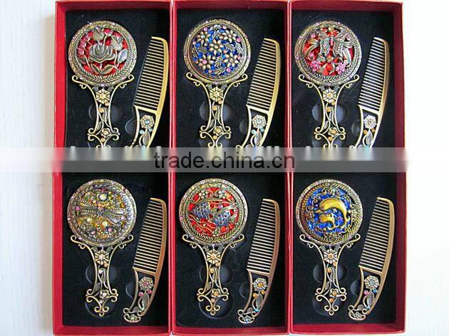 Handle Mirror with comb set