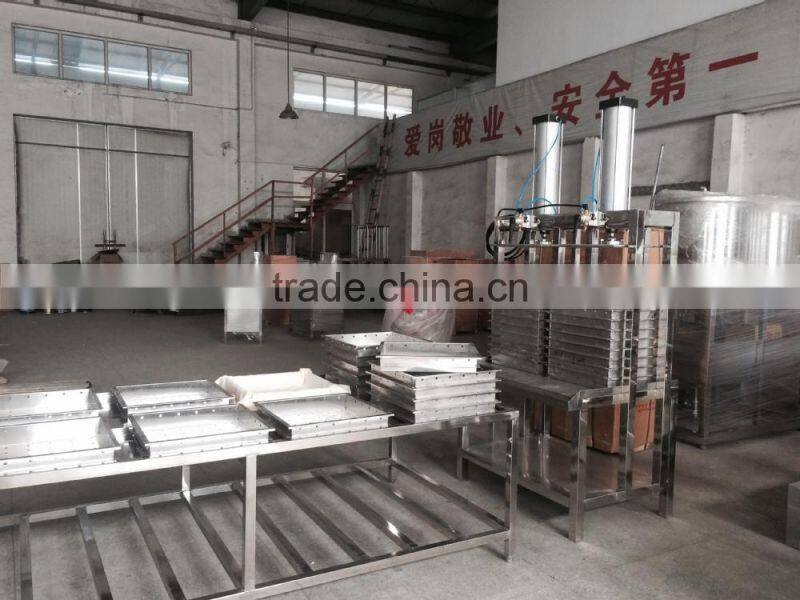 Aerodynamic tofu pressing machine Y-7