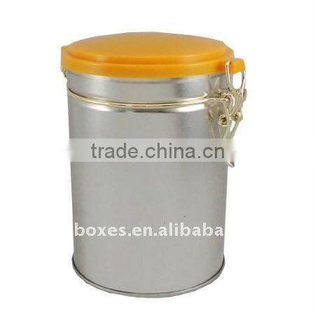 tin coffee can with air tight plastic lid