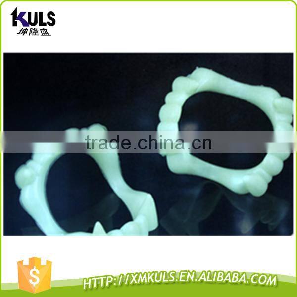 10 g Halloween costumes supplies terrorist noctilucent partial toy dentures
