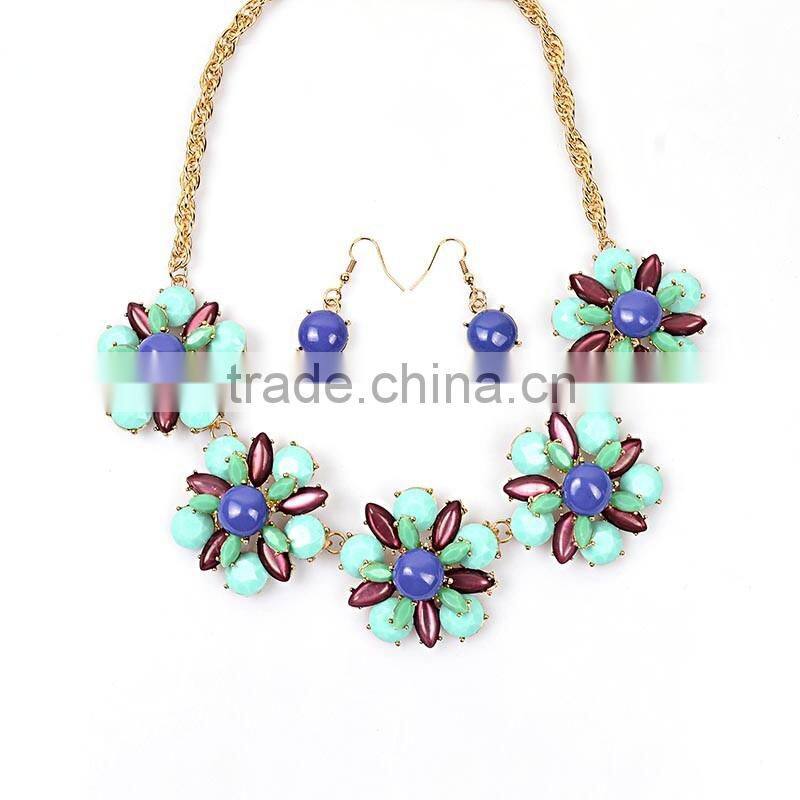 2016 Costume Jewelry Multi Color Statement Necklace Fllower Design