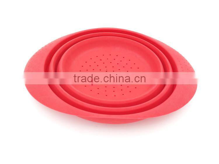 Foldbale silicone vegetable strainer