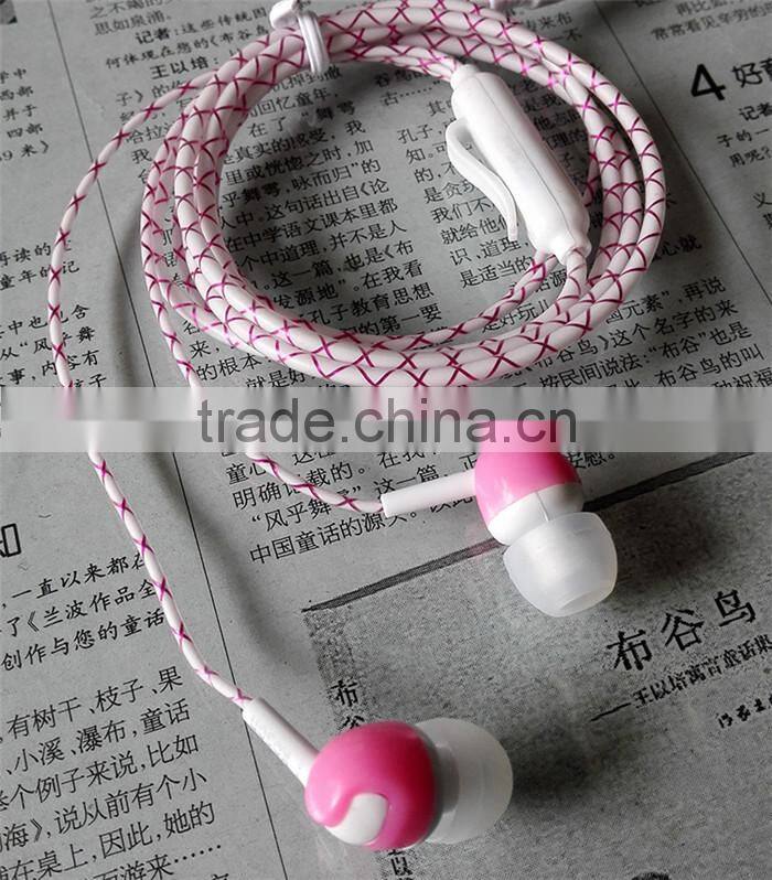 Universal in Ear Headphones High Quality OEM Earphone 3.5mm Earbuds For Mobile Phone