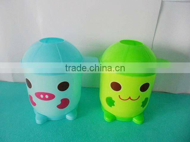 Animal shape table plastic dust bin with hat
