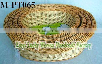 Round wicker pet basket & carrier with green cotton liner