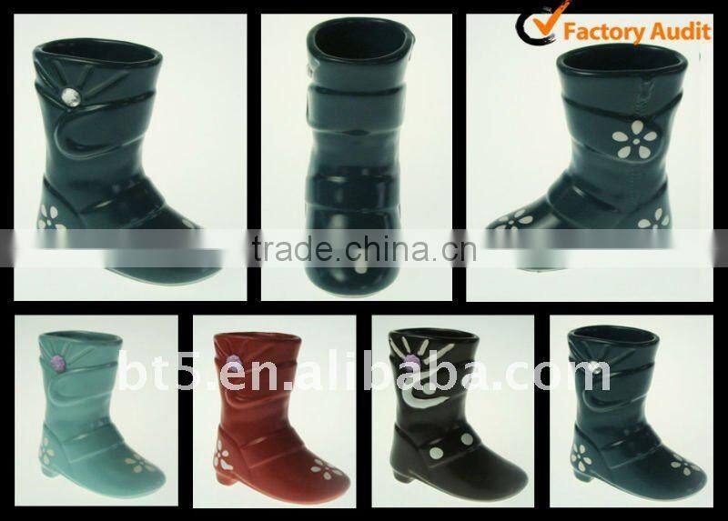 9" Shoe shape ceramic vase