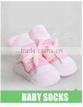 Red colored girls tight leggings with fashion flowers