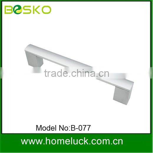 Sanding aluminium bar handle B-077
