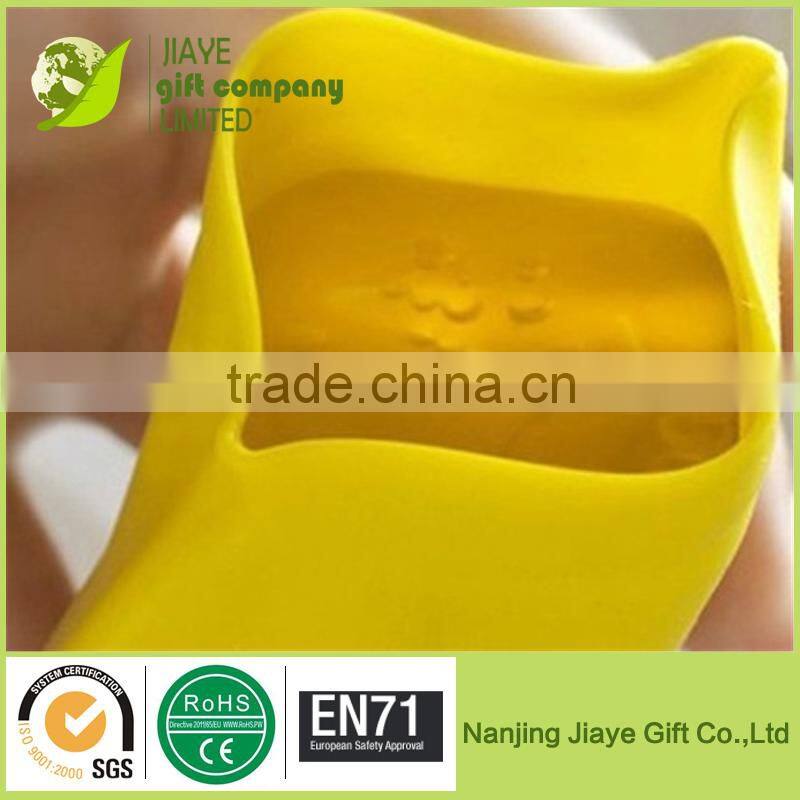 Foldable Silicone Maple Leaf Shape Cup Drinking Wash Gargle Cups