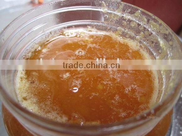 Automatic turn over honeycomb honey extracting machine
