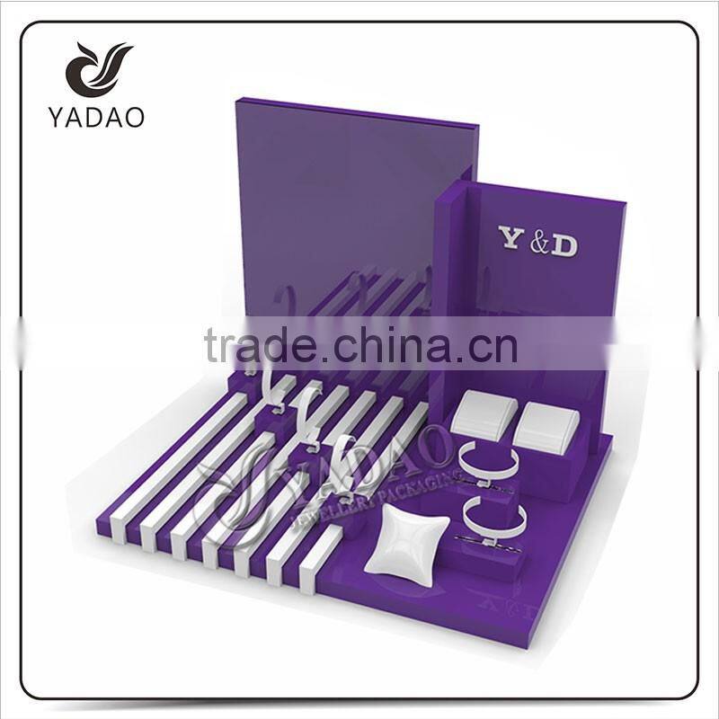 2016 Newest design acrylic different color halloween shop jewelry watch display stand