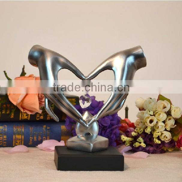 Polyesin holding hand series decorative art mind resin craft