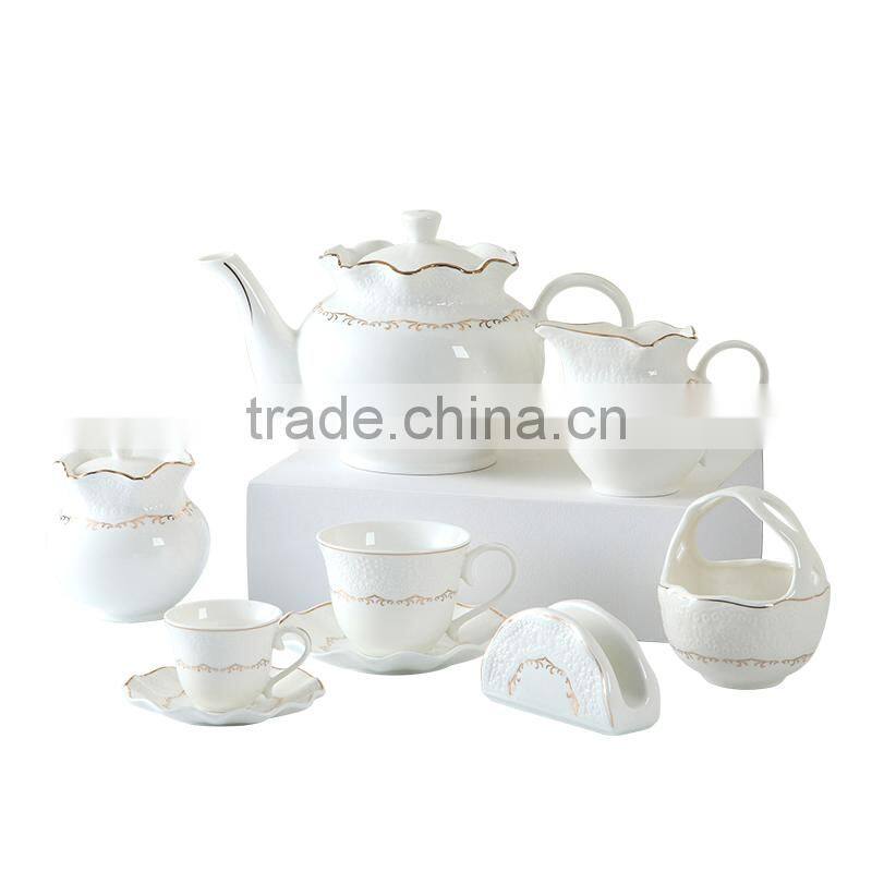 High Quality tea pot set ceram fashion bone china coffee set 15pcs tea set west tableware afternoon 17pcstea cup and saucer cup
