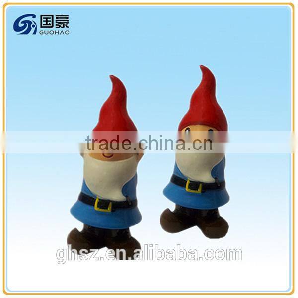 Animated character cartoon risen 2 gnome dwarf statue garden decoration