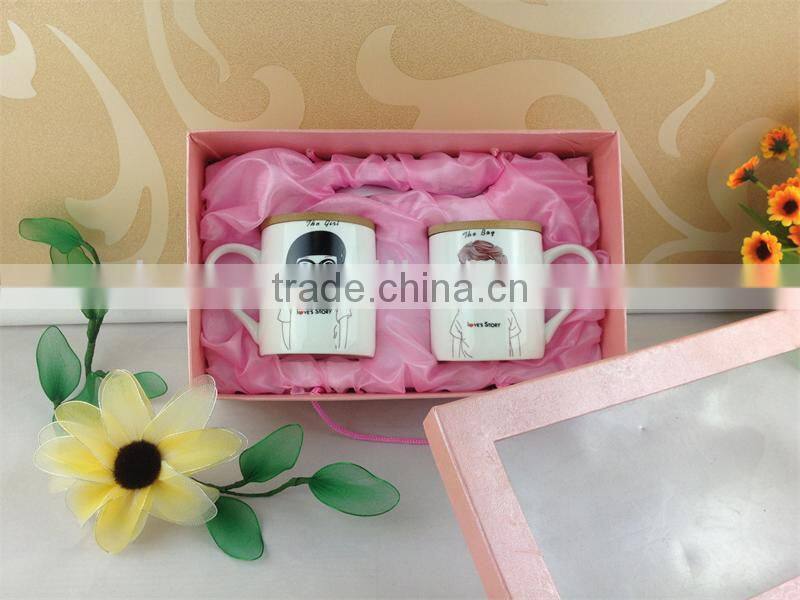 ceramic coffee mug with spoon and wood cover for lover couple