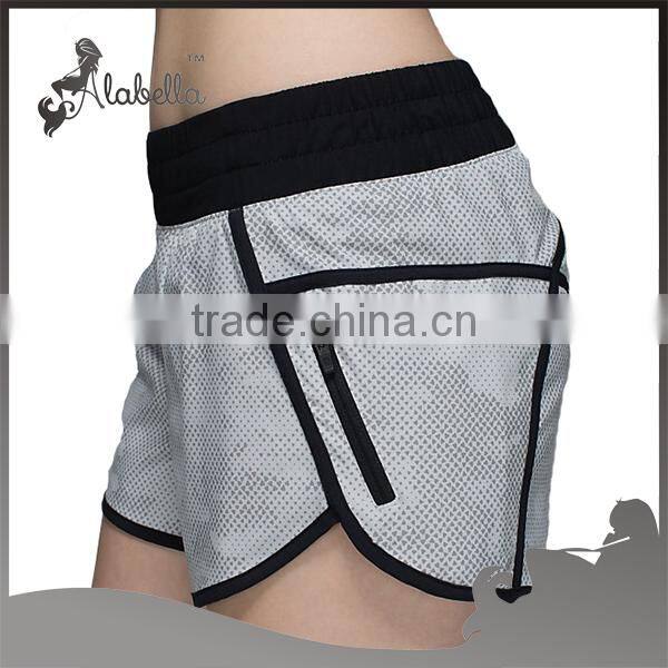 Tracker sports shorts with four-way stretch