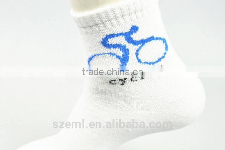 2015 mens fashion sport casual style combed cotton men socks