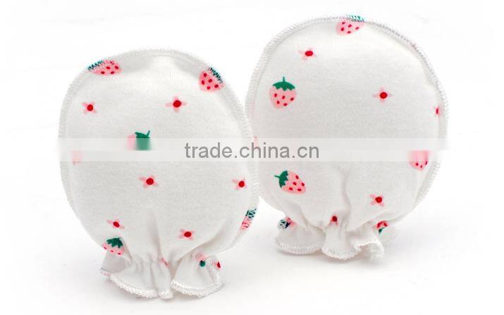 Newborn baby Anti Grasping the face cartoon cotton glove,winter glove thermal baby