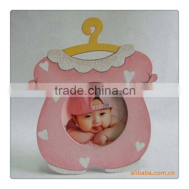 Fashion style cheapest wood picture frame patterns