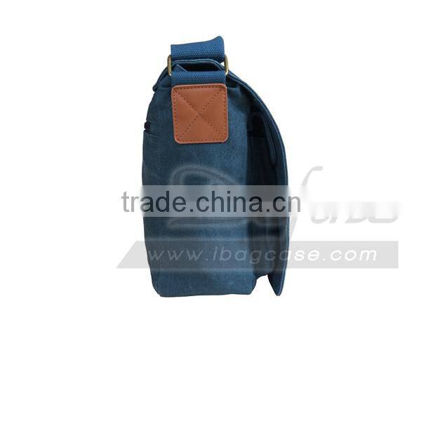 The Deluxe Commuting Original Messager Bag