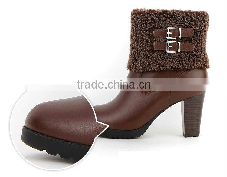 Rubber sole genuine leather boot