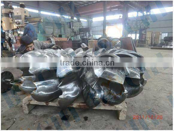 Pelton turbine runner