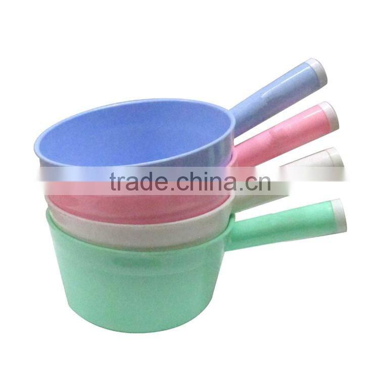 Plastic Water Scoop