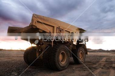 long life off road truck tires dumper truck tire 14.00R24,14.00R25,18.00R25 E-4 for sale