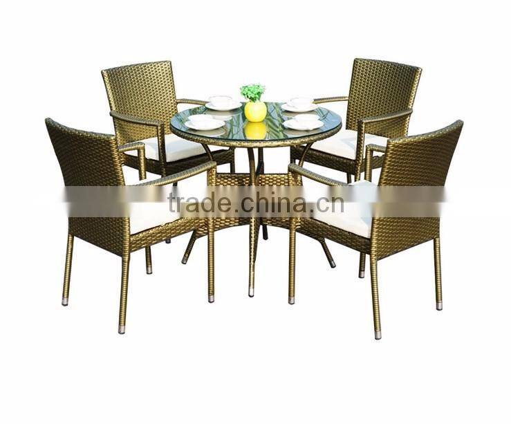 Gold Garden Rattan Big Leisure Table, Plastic Garden Table