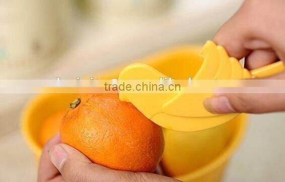 CY146 Orange Peelers Zesters Opener practical Lemon Fruit Slicer Bird Shape Fruit Stripper Opener