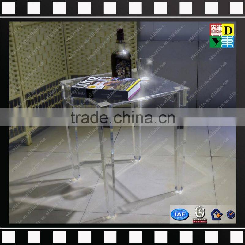 Customized moveable acrylic coffee table unique elegant acrylic side table with wheels from china manufacturer