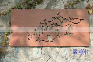 Metal decorative wall plaque