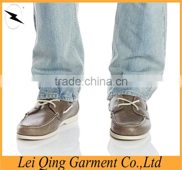 Fashion solid color washed blue jeans denim of young mens