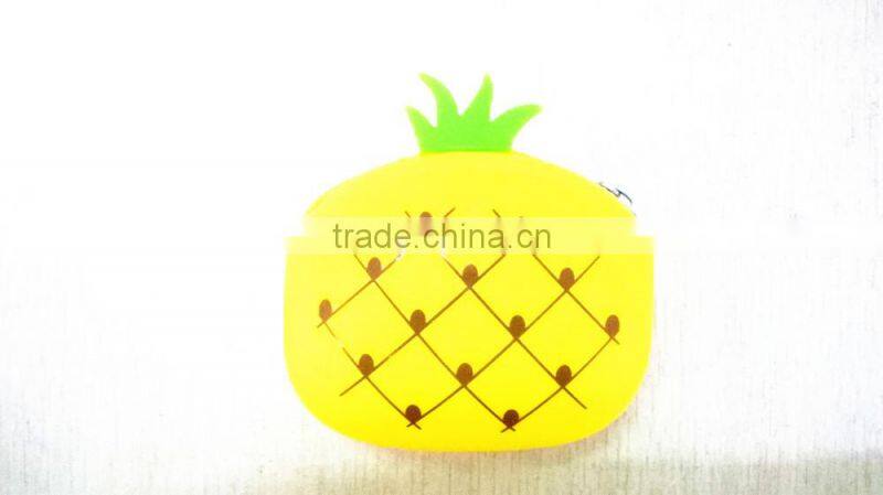 cute Strawberry fruit series rubber TPR cartoon silicone wallet for kids