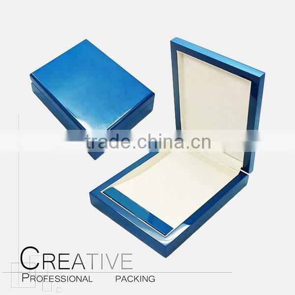 Custom jewelry gift packaging box for hand chain necklace