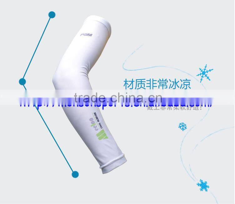 Dry sun protective golf arm sleeves