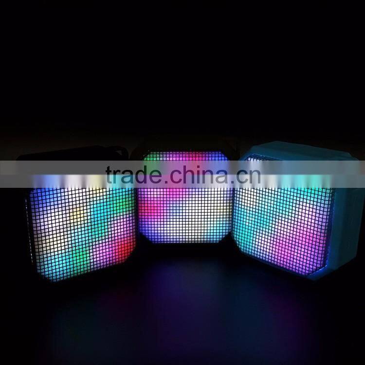 Top selling wireless lamp bluetooth speaker Shower Sport Rich Bass