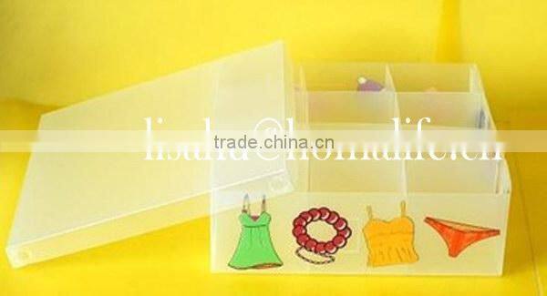 Stackable bra storage for bra