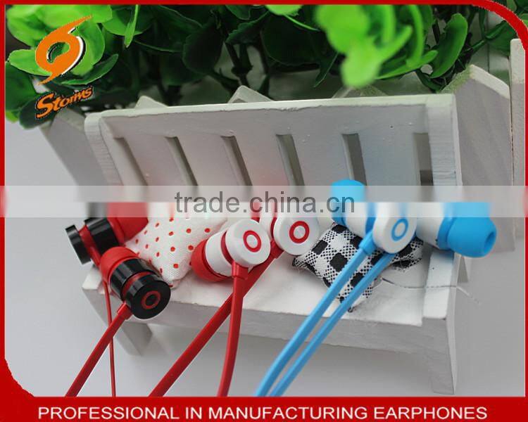Popular plastic earphone for mobile phone,best new products,made in china.