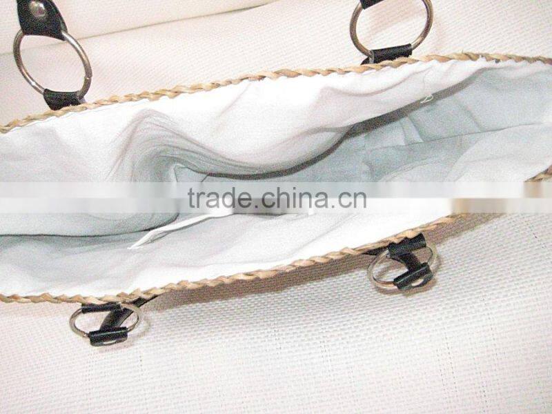 straw handbag
