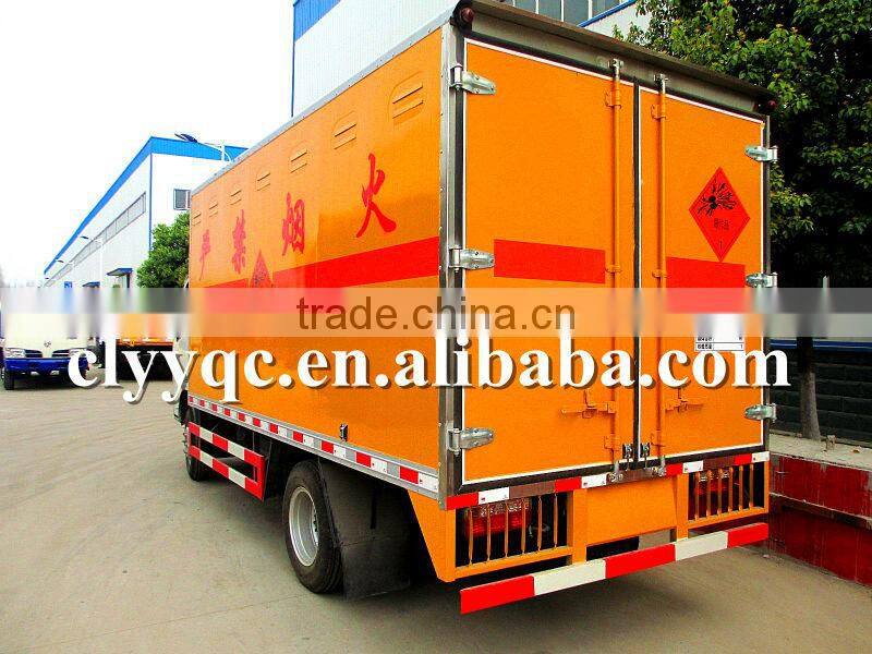 DongFeng 4 x 2 Blasting Equipment Transportation Truck for sales