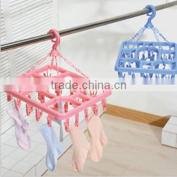 OEM cheap plastic hanger for socks/Home dress plastic hanger wholesale/creative plastic hanger for socks maker