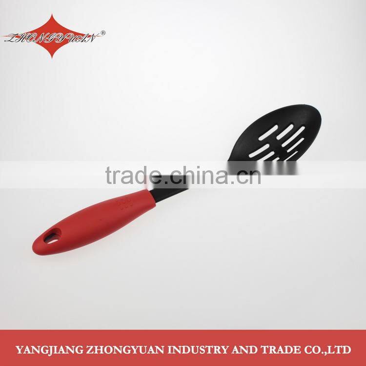 2014 high quality kitchenware plastic slotted spoon nylon kitchen utensils