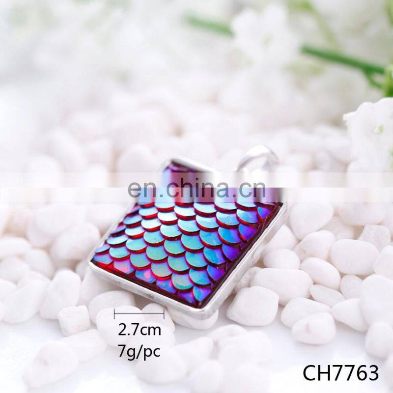 Hot sale metal alloy oval shape mermaid scale tail charm pendant for bracelet making
