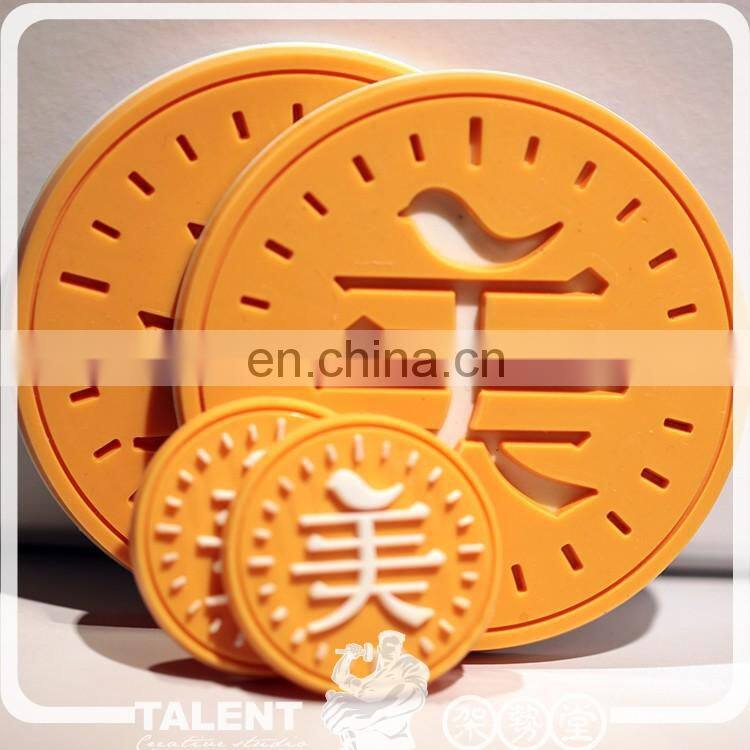 custom private design clothing brand logo rubber logo patches badge