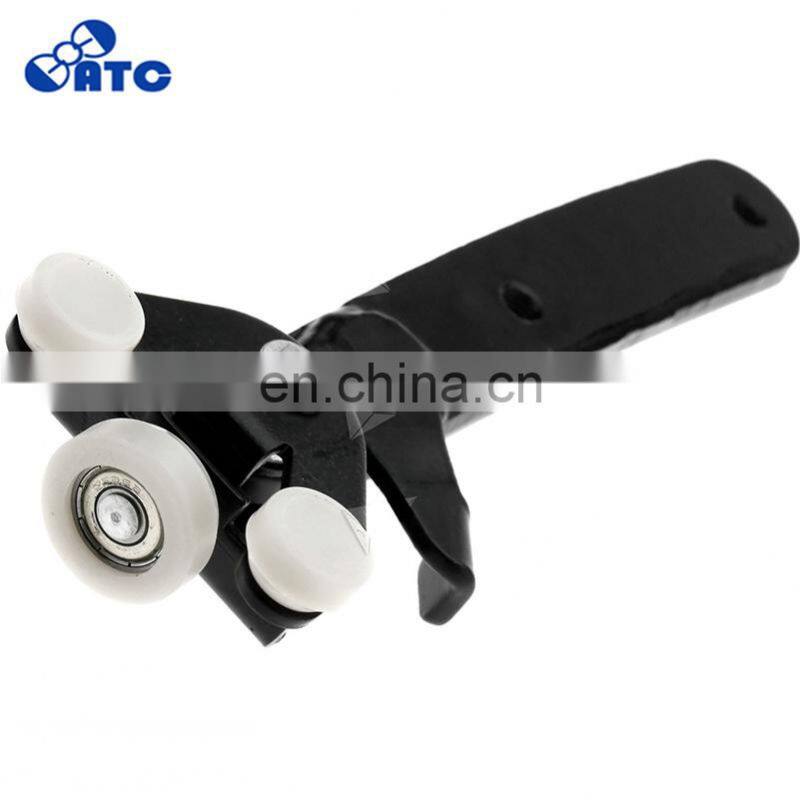 Lower Right Sliding Door Roller Guide For V-W C-addy III Box W-agon 2004- 2K0843398 2K0843398A 2K0843398B