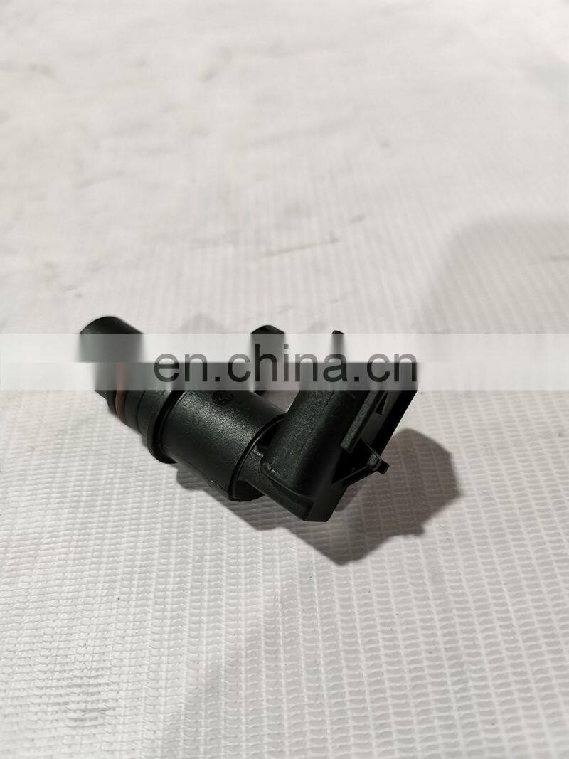 4921684 Crankshaft Camshaft position sensor Diesel engine truck parts