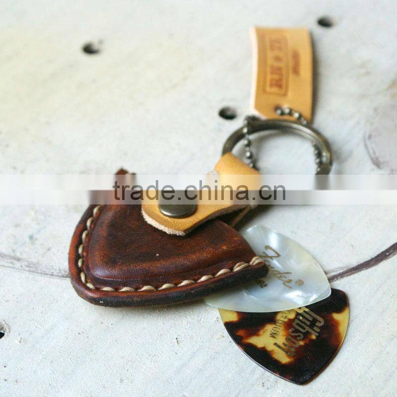 supply most popular beautiful designing lover's key case strape for valentine day gift OEM service available